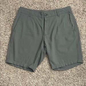 Outlier Men's Gray Shorts